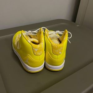 yellow girl tennis shoes